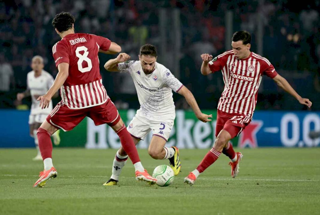 olympiacos-vs.-fiorentina,-en-vivo:-la-final-de-la-conference-league