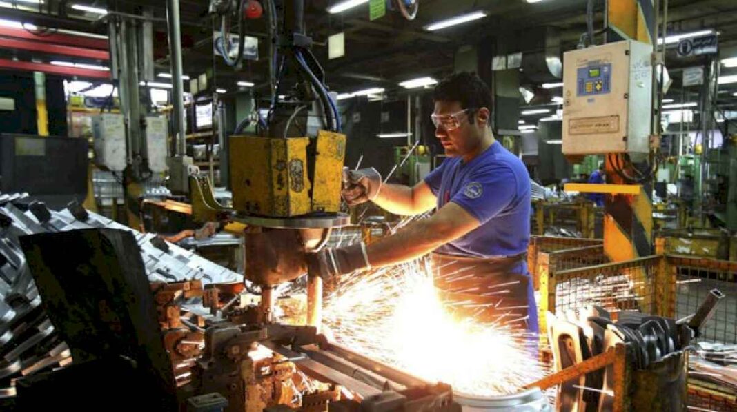 una-crisis-que-arrastra:-la-construccion-«contagia»-a-las-metalurgicas,-con-una-baja-que-hace-peligrar-miles-de-empleos