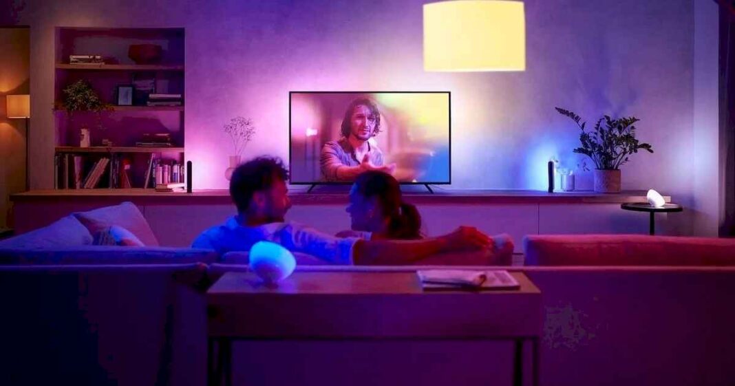 como-armar-una-sala-de-cine-en-casa-con-tres-dispositivos-de-ultima-generacion