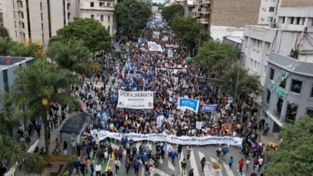 el-gobierno-y-las-universidades-acordaron-un-aumento-del-270%-para-el-presupuesto-de-funcionamiento