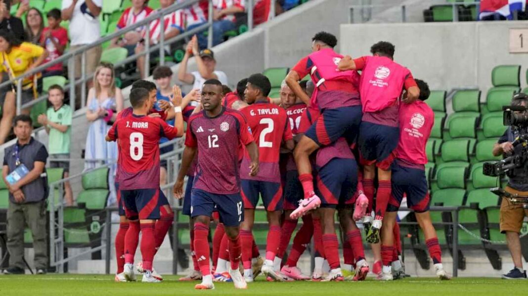 costa-rica-le-gano-2-1-a-paraguay,-pero-no-pudo-conseguir-la-hazana-en-la-copa-america