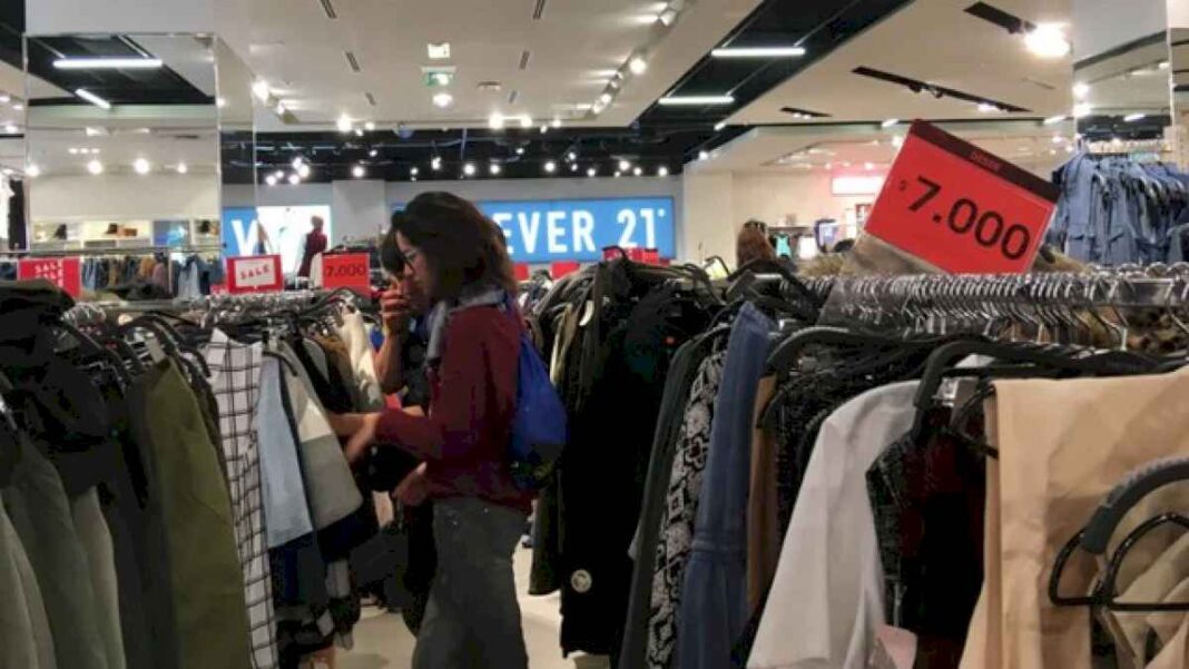 para-aprovechar-el-furor-por-las-compras-en-chile,-es-posible-pagar-sin-llevar-efectivo