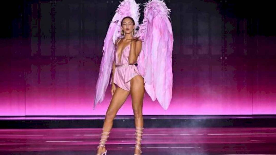 victoria’s-secret-fashion-show-2024:-la-inclusion-de-cuerpos,-etnias-y-edades-se-apodero-de-nueva-york