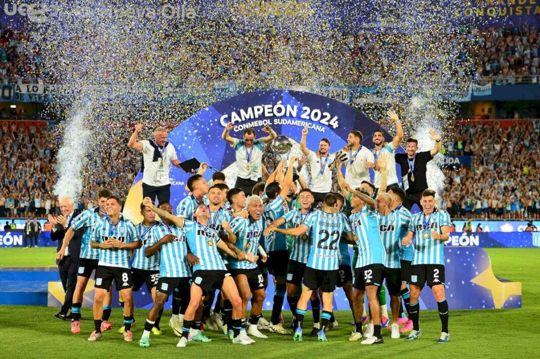 racing-campeon:-de-la-prediccion-de-costas-al-desahogo-de-un-club-que-necesitaba-la-gloria-internacional-para-refrendar-una-decada-de-protagonismo-local